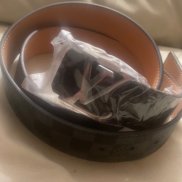 Designer brand name belt - Picture 1 of 3